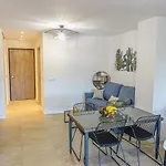 شقة Chateau-20 By Interhome *